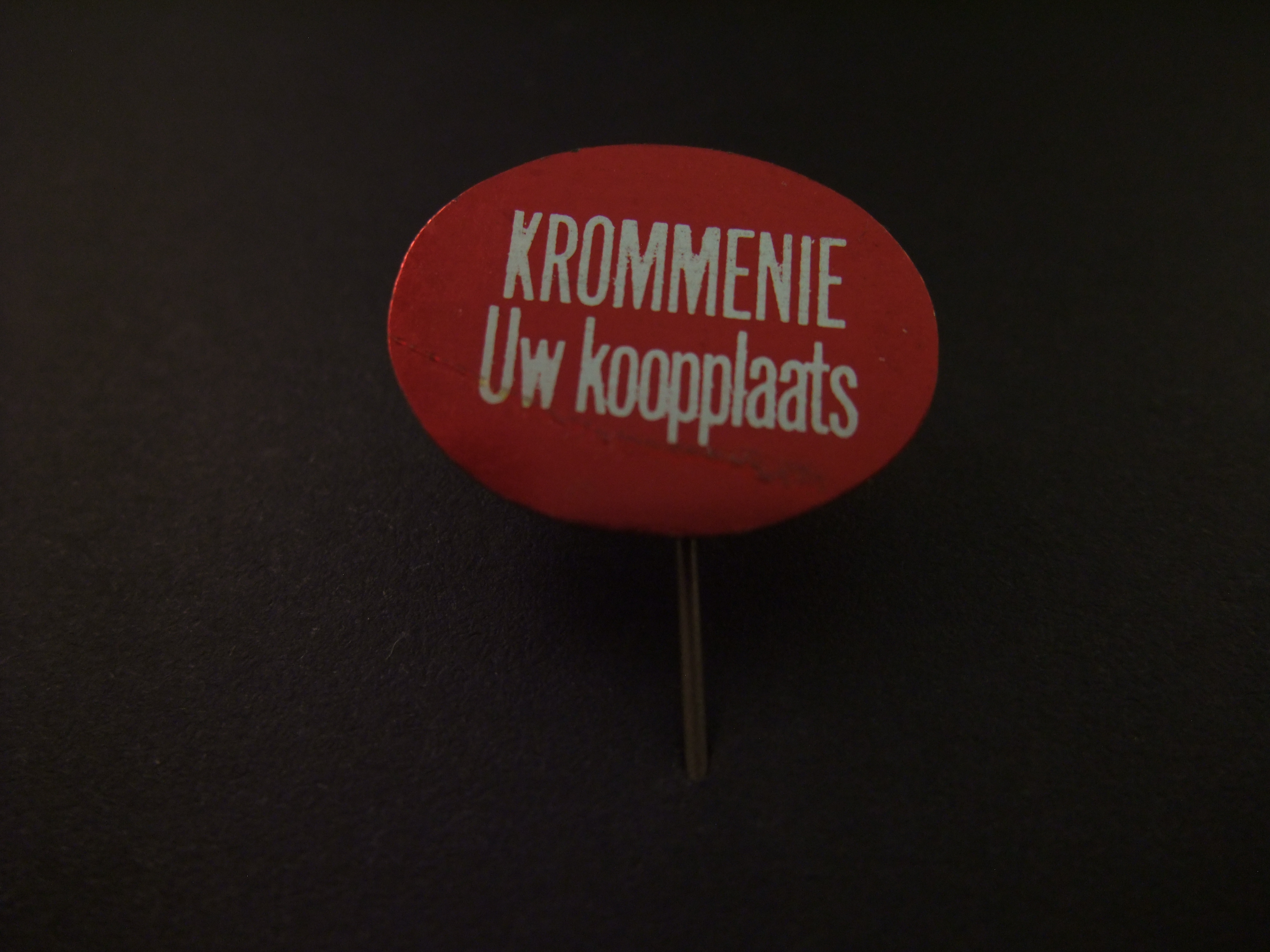 Krommenie ( gemeente Zaanstad) Uw koopplaats rood